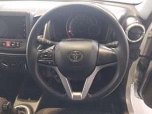 Toyota Vitz 1.0 XR manual - Image 8