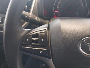 Toyota Vitz 1.0 XR manual - Image 9