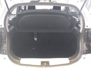 Toyota Vitz 1.0 XR manual - Image 17