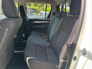 Toyota Hilux 2.8GD-6 double cab Raider auto - Image 17