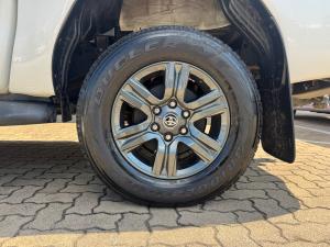 Toyota Hilux 2.8GD-6 double cab Raider auto - Image 18