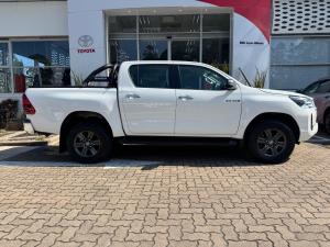 Toyota Hilux 2.8GD-6 double cab Raider auto - Image 3