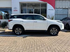 Toyota Fortuner 2.8GD-6 48V 4x4 - Image 3