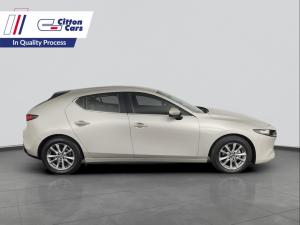 Mazda MAZDA3 1.5 Dynamic automatic 5-Door - Image 6