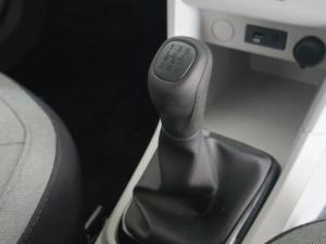 Tata Tiago 1.2 XT manual - Image 15