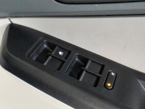 Tata Tiago 1.2 XT manual - Image 16