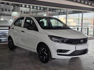 Tata Tiago 1.2 XT manual - Image 1