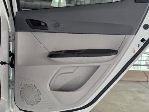 Tata Tiago 1.2 XT manual - Image 23