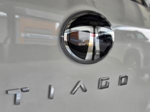Tata Tiago 1.2 XT manual - Image 6