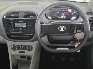 Tata Tiago 1.2 XT manual - Image 9