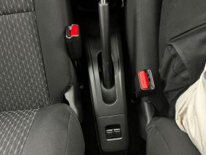 Toyota Vitz 1.0 XR manual - Image 24