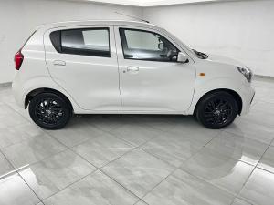 Toyota Vitz 1.0 XR manual - Image 7