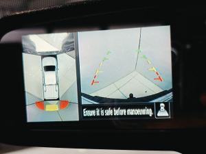 Nissan Navara 2.3D double cab 4x4 LE auto - Image 14