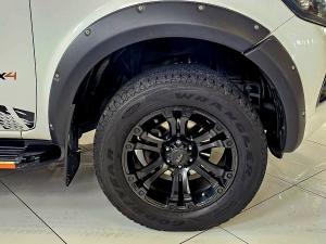 Nissan Navara 2.3D double cab 4x4 LE auto - Image 8