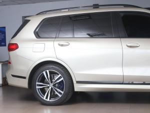 BMW X7 xDrive30d M Sport - Image 8