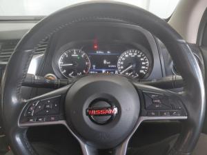 Nissan Navara 2.5DDTi double cab LE Plus 4x4 - Image 13