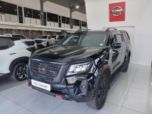 Nissan Navara 2.5DDTi double cab LE Plus 4x4 - Image 1