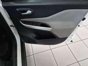 Nissan Magnite 1.0T Acenta - Image 8