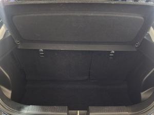 Suzuki Baleno 1.5 GLX manual - Image 21