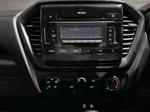 Isuzu D-Max 1.9TD single cab - Image 15