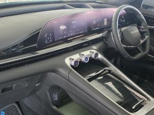 Omoda C9 2.0TGDI 400T Inspire - Image 20