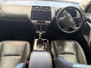 Toyota Land Cruiser Prado 2.8GD VX - Image 6