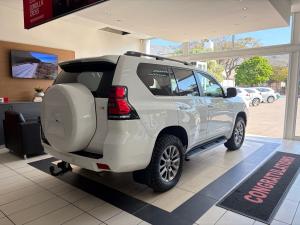 Toyota Land Cruiser Prado 2.8GD VX - Image 2