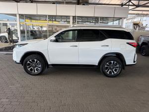 Toyota Fortuner 2.8GD-6 4x4 VX - Image 21