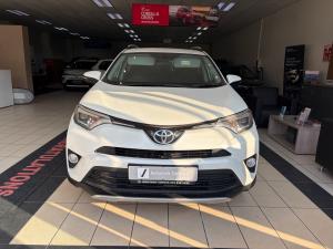 Toyota RAV4 2.0 GX - Image 4