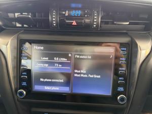 Toyota Fortuner 2.4GD-6 manual - Image 13