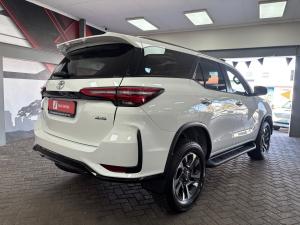 Toyota Fortuner 2.4GD-6 4x4 - Image 2