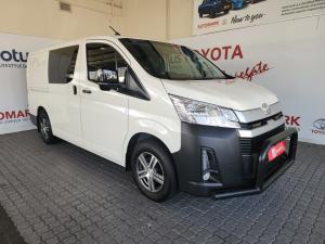 Toyota Quantum 2.8 LWB crew cab auto - Image 1