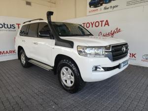 Toyota Land Cruiser 200 4.5D-4D V8 GX-R - Image 1