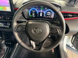 Toyota Corolla Cross 1.8 HEV GR-Sport - Image 8
