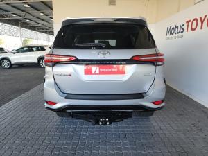 Toyota Fortuner 2.4GD-6 4x4 - Image 5