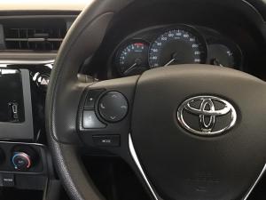 Toyota Corolla Quest 1.8 Plus manual - Image 9