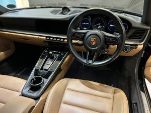 Porsche 911 Carrera coupe - Image 6