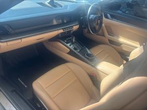 Porsche 911 Carrera coupe - Image 7