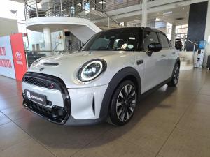 MINI Hatch Cooper S Hatch 5-door - Image 23