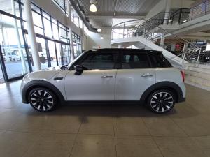 MINI Hatch Cooper S Hatch 5-door - Image 25