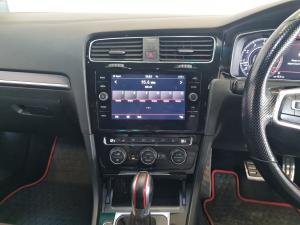 Volkswagen Golf GTI TCR - Image 14