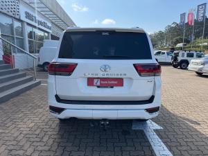 Toyota Land Cruiser 300 3.3D ZX - Image 5