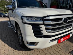 Toyota Land Cruiser 300 3.3D ZX - Image 31