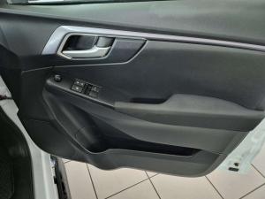 Isuzu D-MAX 1.9 Ddi LS automatic S/C - Image 10