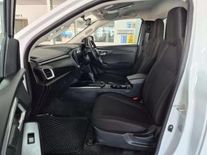 Isuzu D-MAX 1.9 Ddi LS automatic S/C - Image 12
