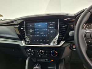 Isuzu mu-X 1.9TD LS 4WD - Image 9