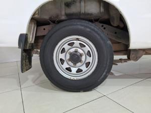 Nissan NP300 Hardbody 2 - Image 6