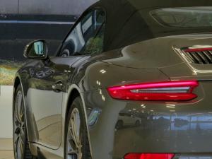 Porsche 911 Carrera 4 cabriolet - Image 7
