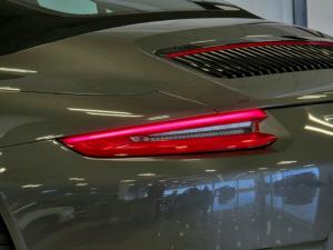 Porsche 911 Carrera 4 cabriolet - Image 8