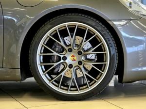 Porsche 911 Carrera 4 cabriolet - Image 9